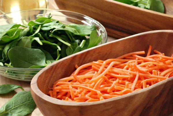 Суп-пюре из моркови и шпината