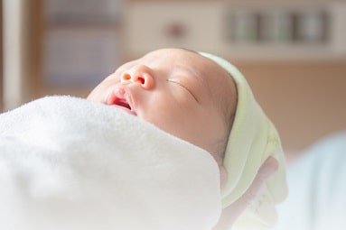 Черный кал у новорожденного 1 год. Вопросы